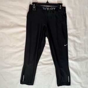 Nike Dri-Fit Cropped Leggings